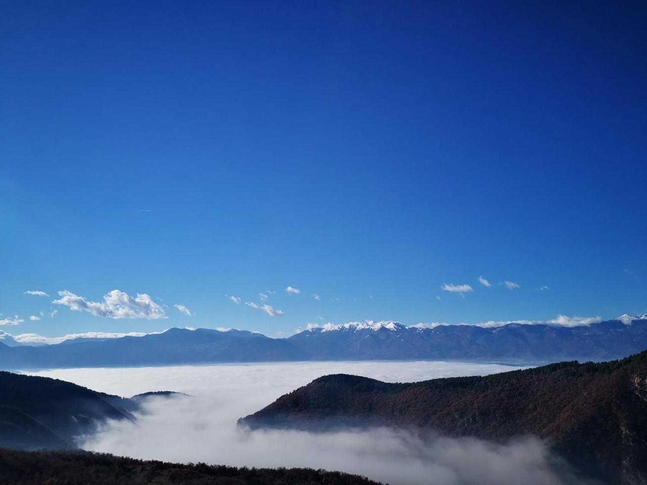 Семеен Хотел Скендерова Къща Leshten ภายนอก รูปภาพ